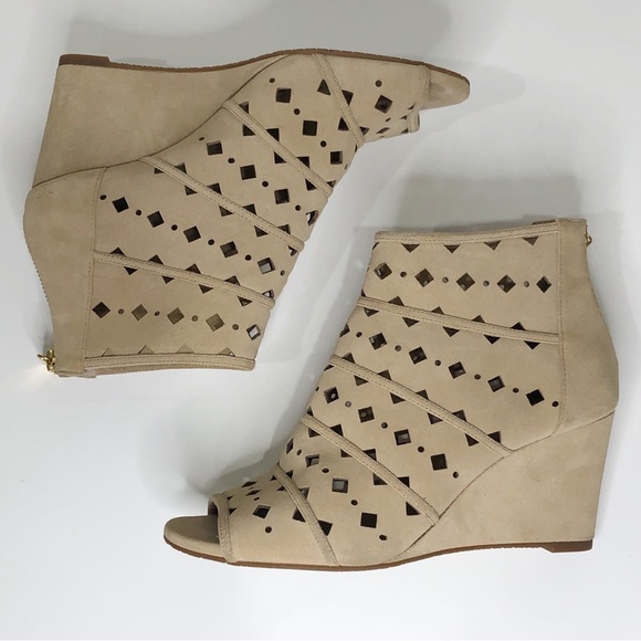 NWOT Michael Kors Women's Shoe - Picture 5 of 12